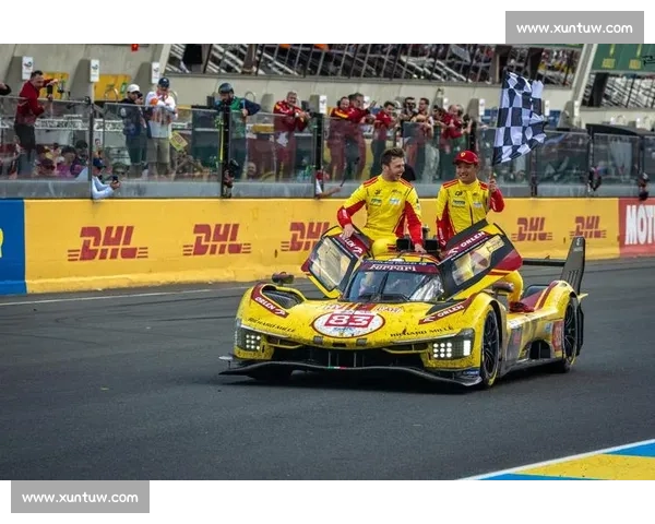 法拉利勒芒三连冠！中国车手叶一飞首登最高领奖台